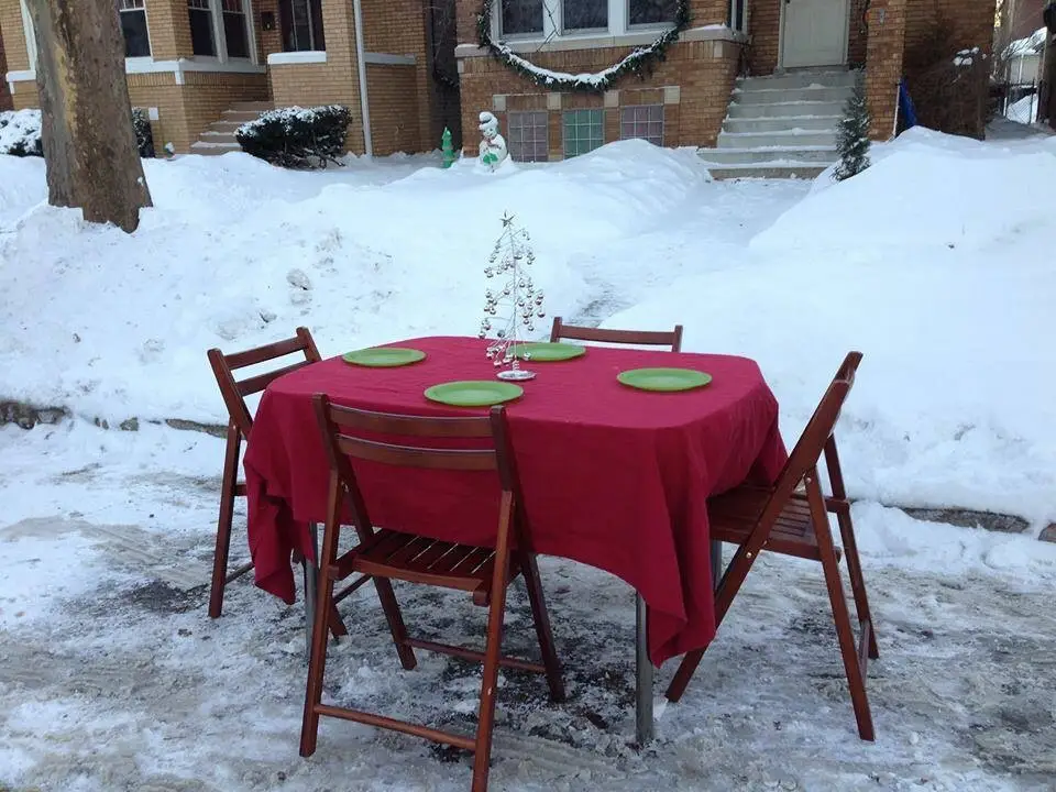 A full dining set-up is Chicago-style Dibs