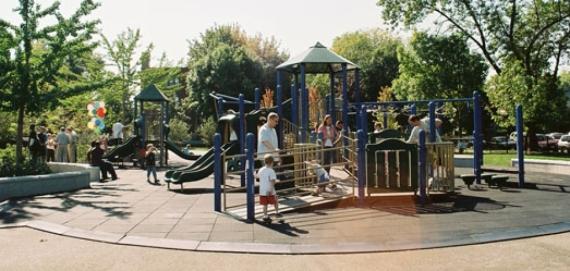 Winnemac Park playground