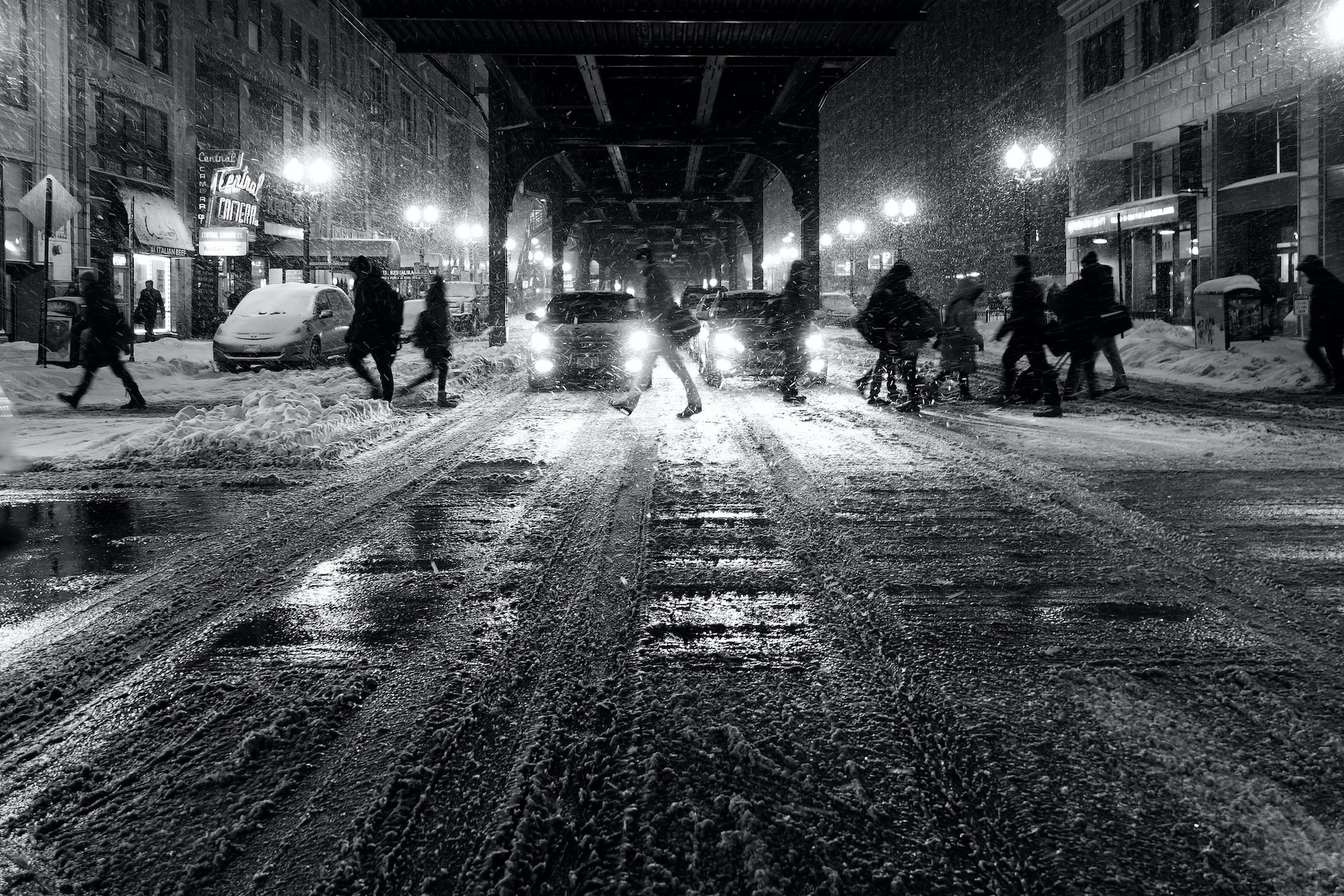 People trudge through snow and slush in Downtown Chicago